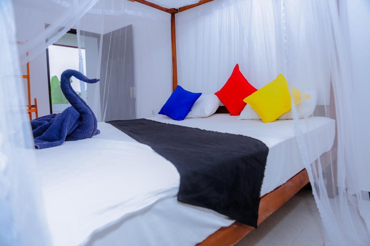 Sajana Ocean Hill Bed & Breakfast Mirissa Exterior foto