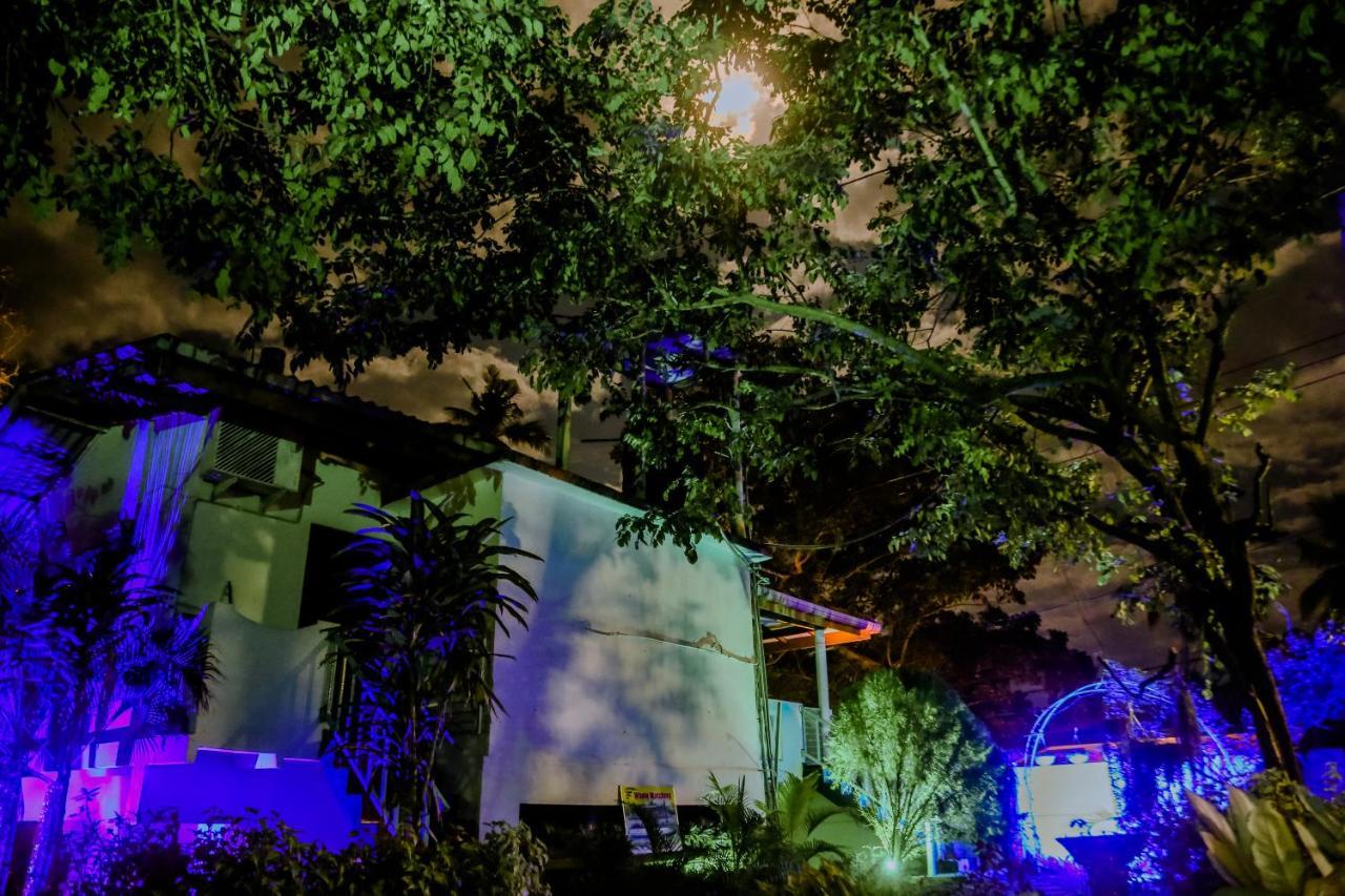 Sajana Ocean Hill Bed & Breakfast Mirissa Exterior foto
