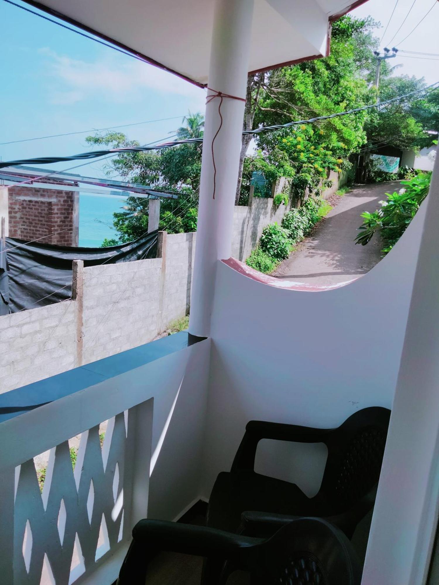 Sajana Ocean Hill Bed & Breakfast Mirissa Cameră foto
