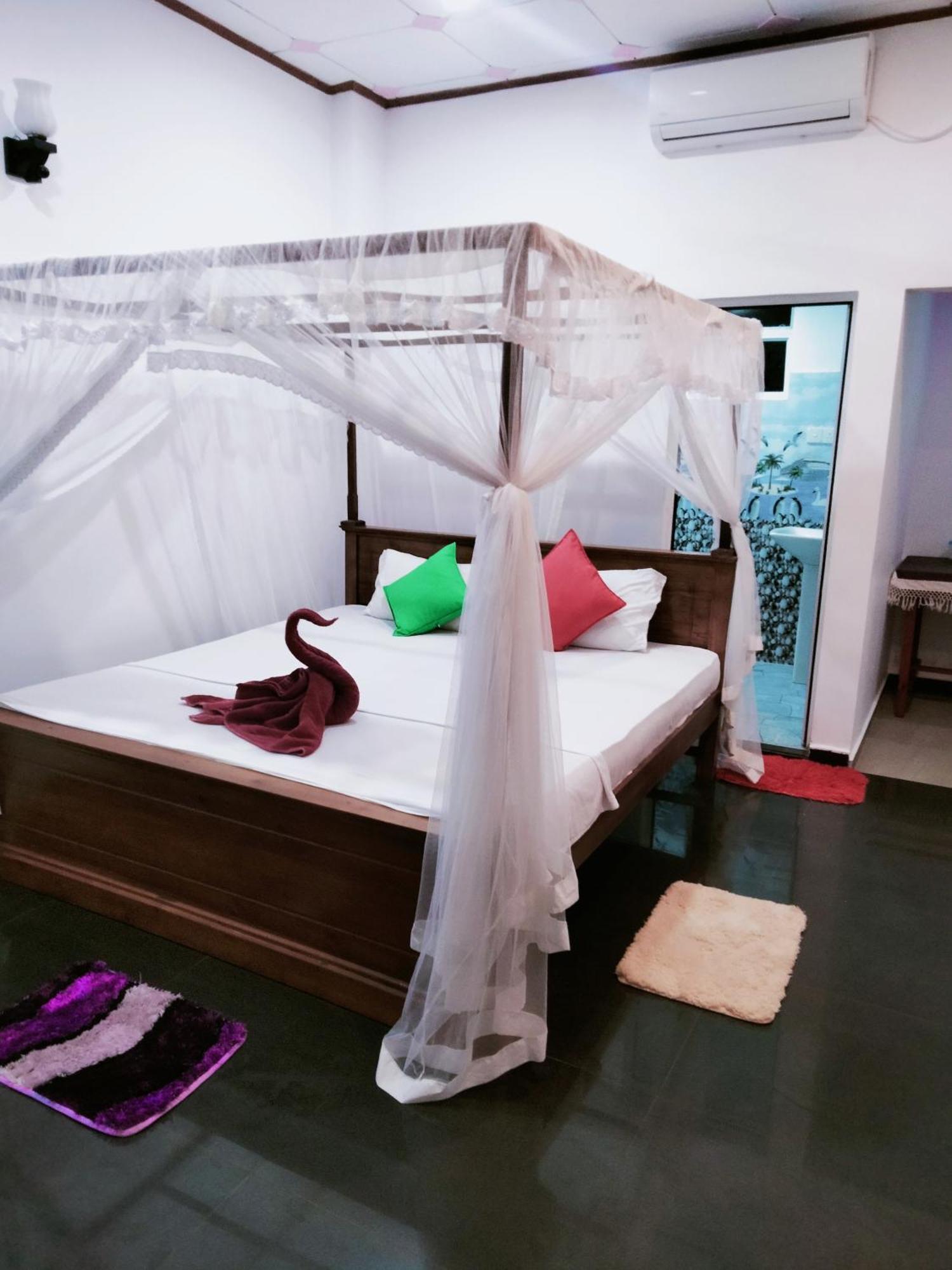 Sajana Ocean Hill Bed & Breakfast Mirissa Cameră foto